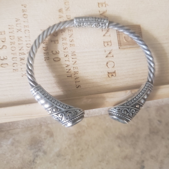 Bali Designs Robert Manse .926 Sterling 18K Cuff Bracelet - Picture 6 of 7